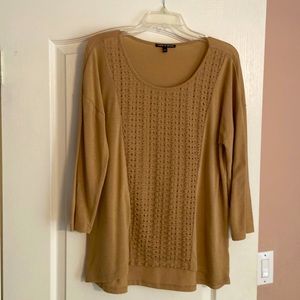 3/4 sleeve Scoop neck tee